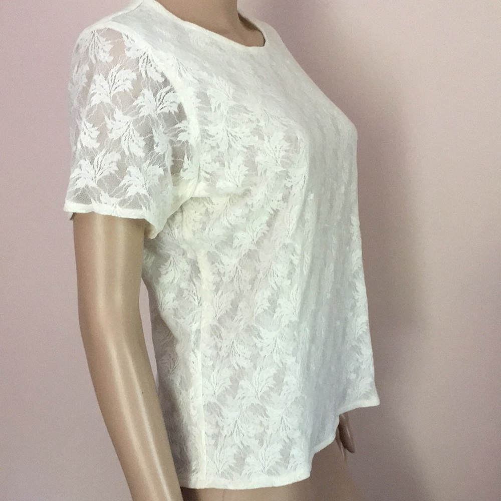 Elegant Ivory Stretch Lace Top - Picture 2 of 9